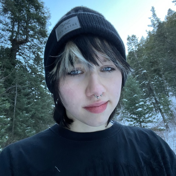 Meet your Posher, Max - Picture 2 of 2